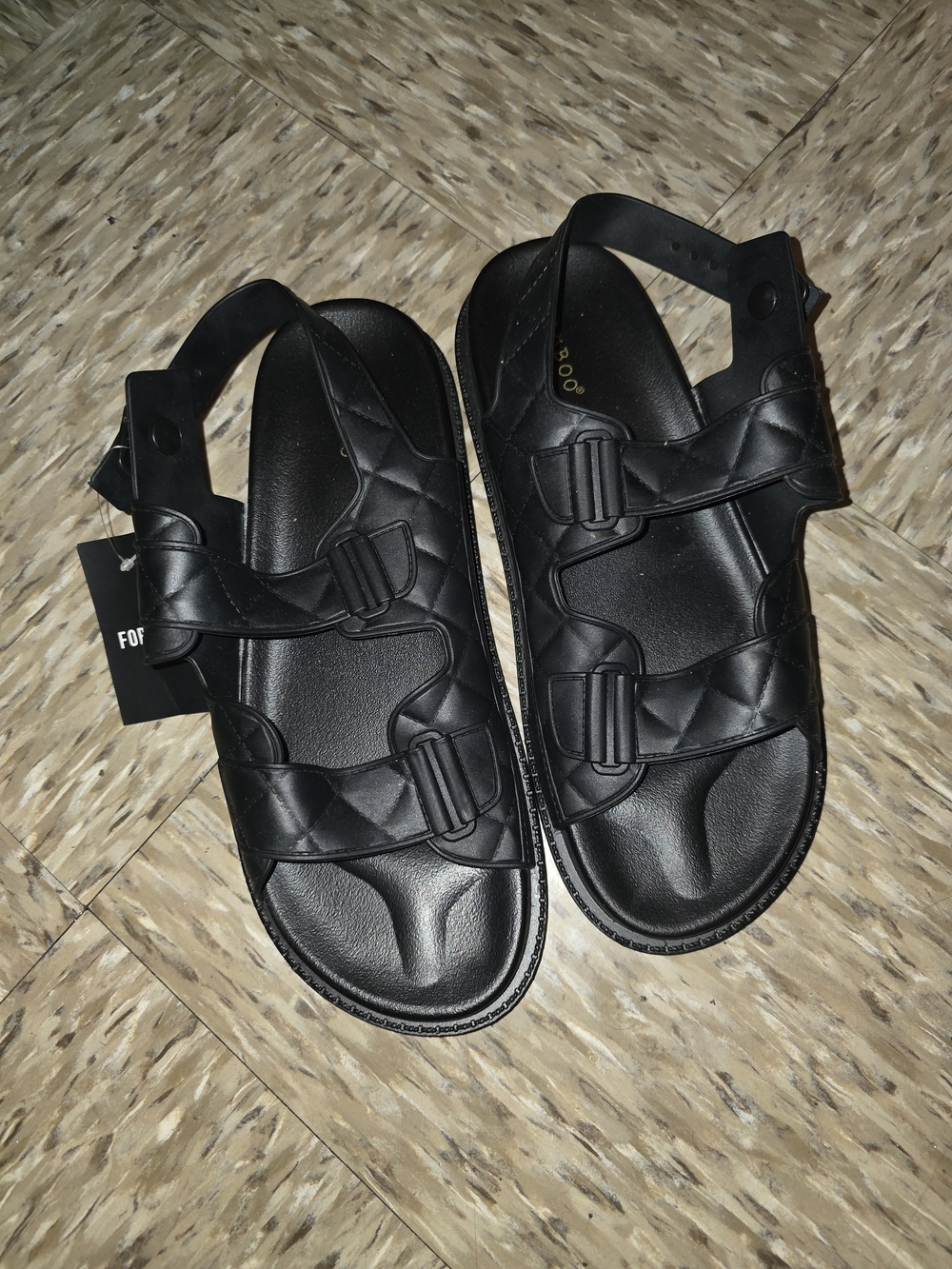 BAMBOO Black Quilted Strap Sandals